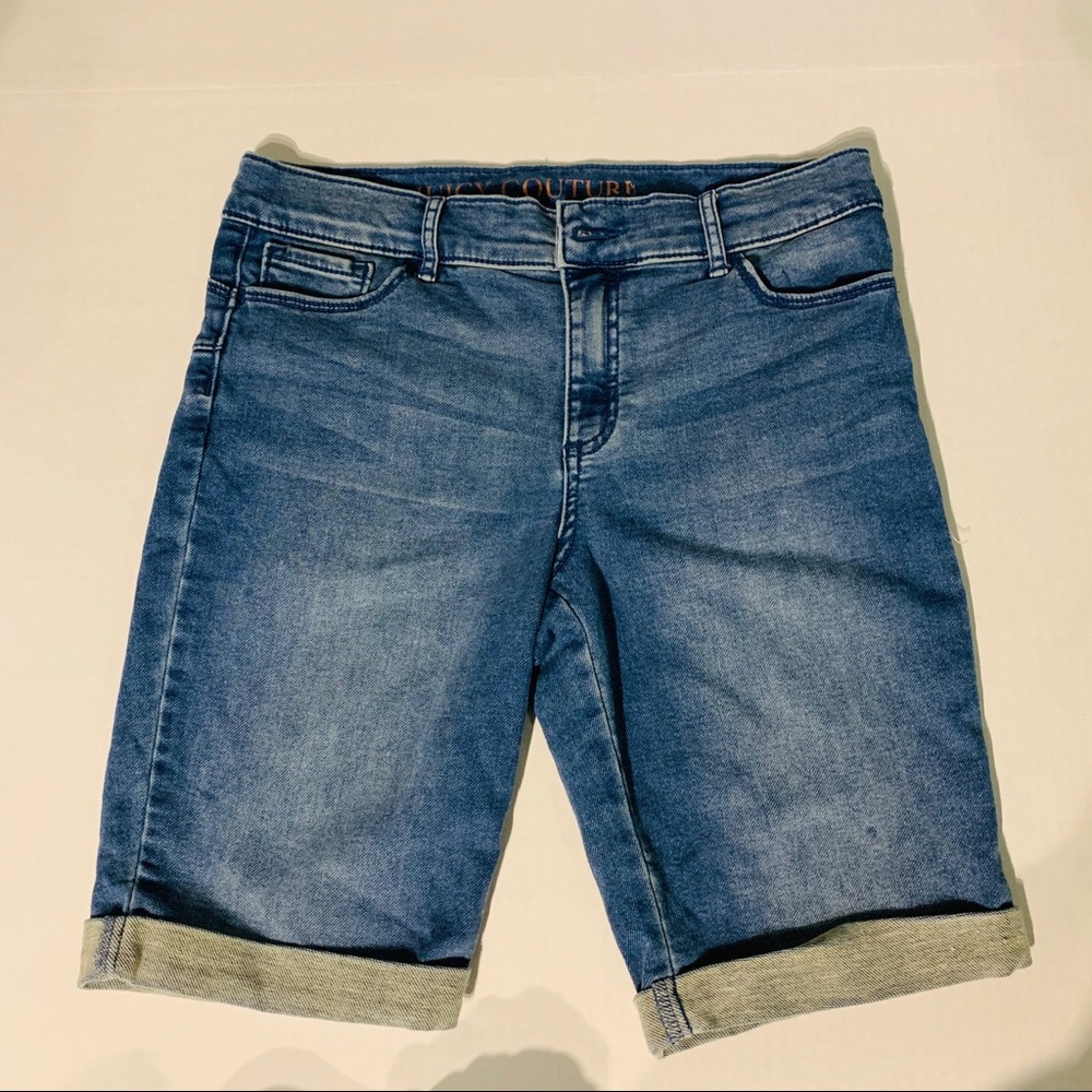 Bermuda Juicy Couture shorts